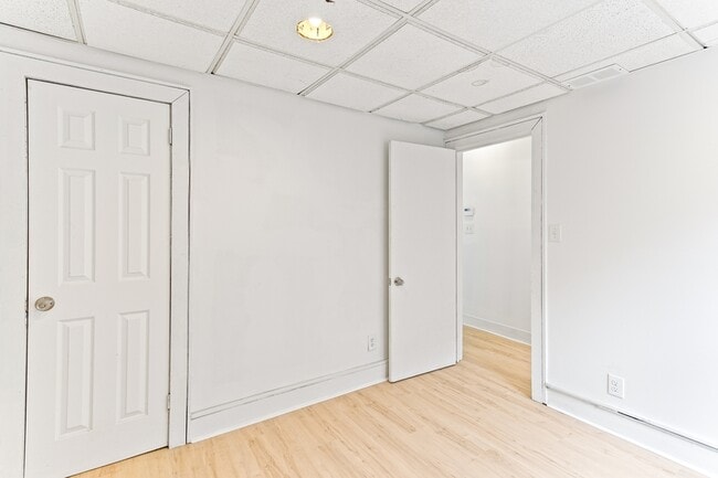 Building Photo - 3821 Pasadena St