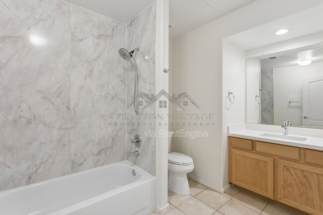 Building Photo - 9841 W Tonopah Dr