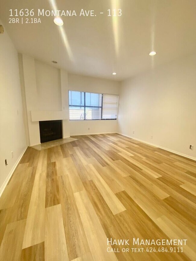 Building Photo - 11636 Montana Ave