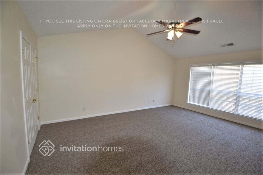 Building Photo - 11328 Longhedge Ln