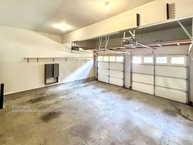 Building Photo - 5128 Bay Overlook Dr