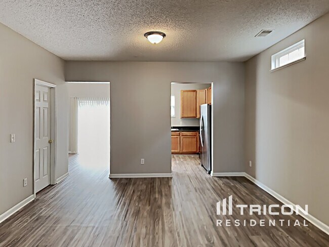 Building Photo - 240 Bassett Loop