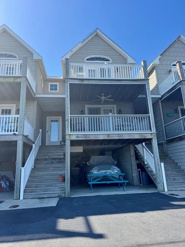 Primary Photo - 6386 Waters Edge Dr