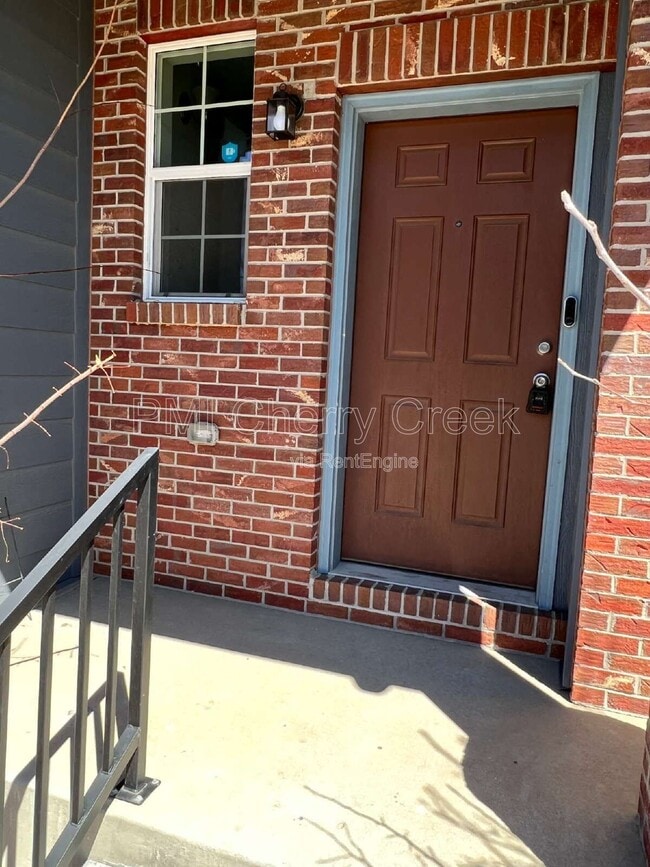 Building Photo - 23483 E Chenango Pl