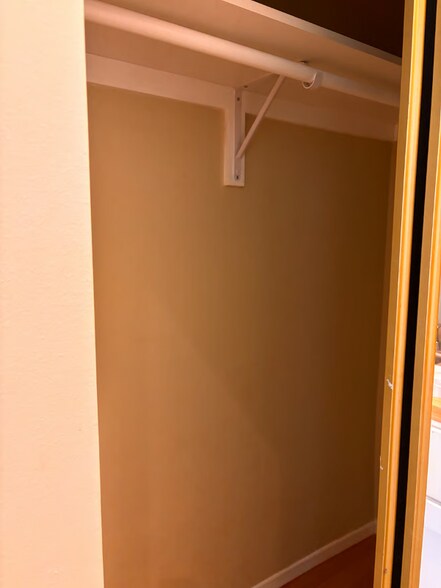 Building Photo - 2430 Bessemer St