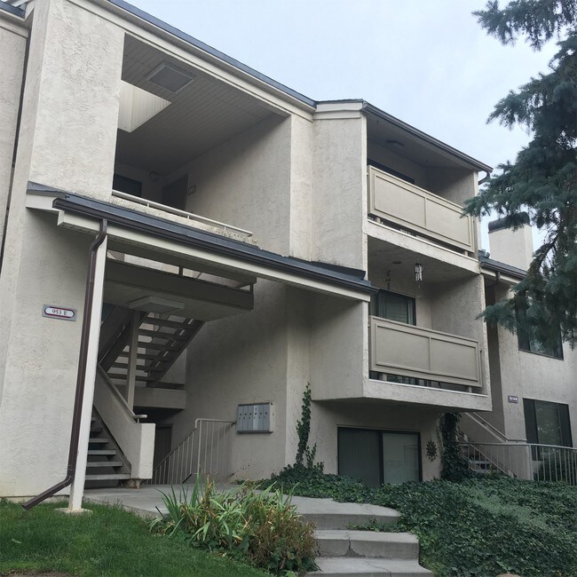 Building Photo - 953 Springcrest Ct