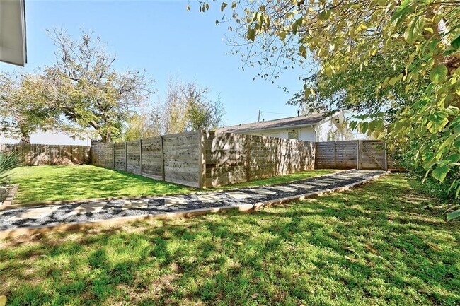 Building Photo - 4410 Jester Dr