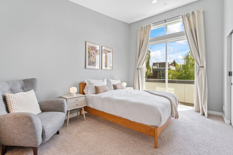 Building Photo - 6405B 22nd Ave NW