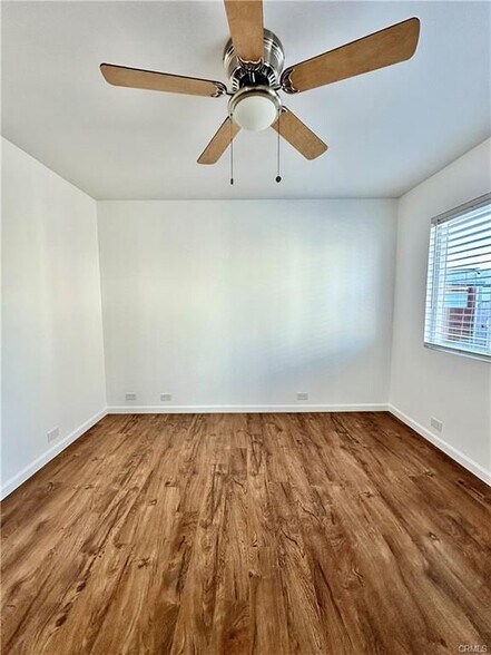 Building Photo - 28 20th Ct