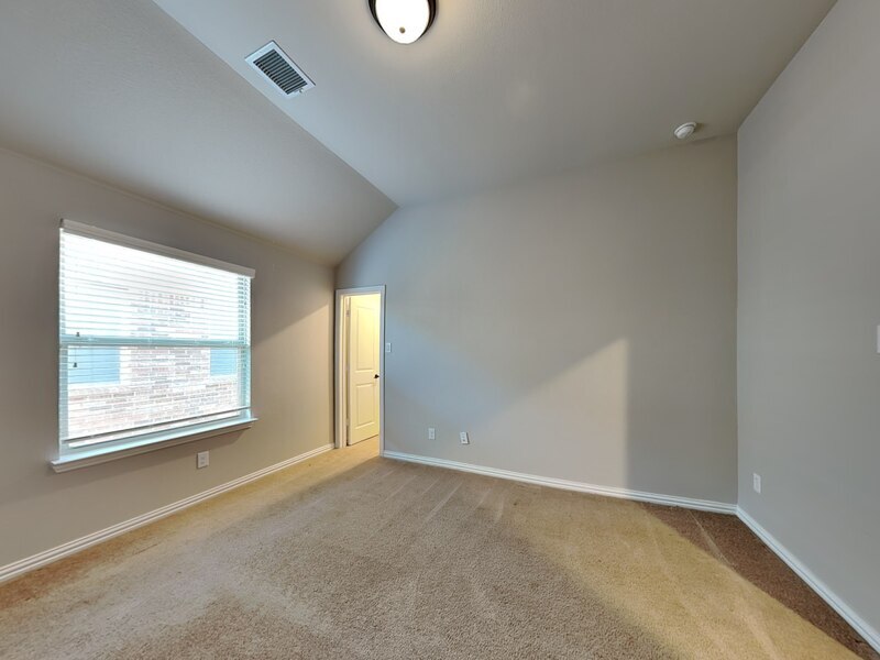 Building Photo - 1604 Vintage Ln