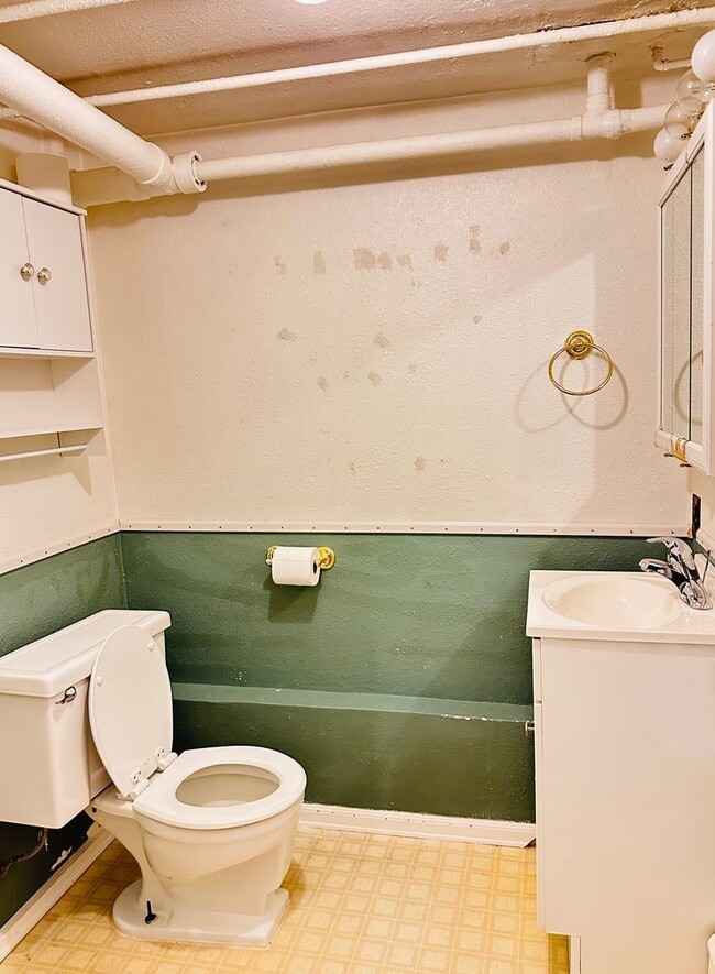 Building Photo - North Pole Home for Rent – 2BR, 1.5BA, Det...
