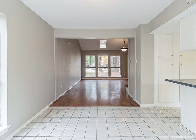 Building Photo - 14410 Louetta Rd