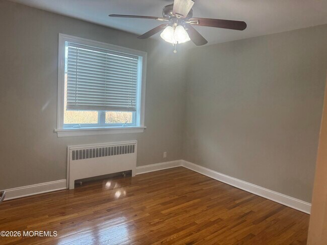 Building Photo - 283 Spring St