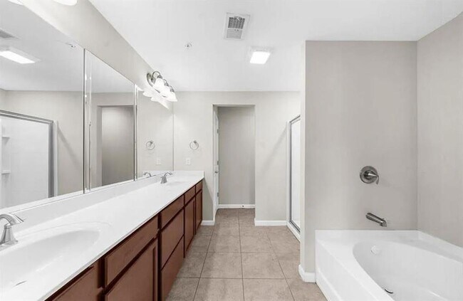 Building Photo - 1237 Fischer Trace