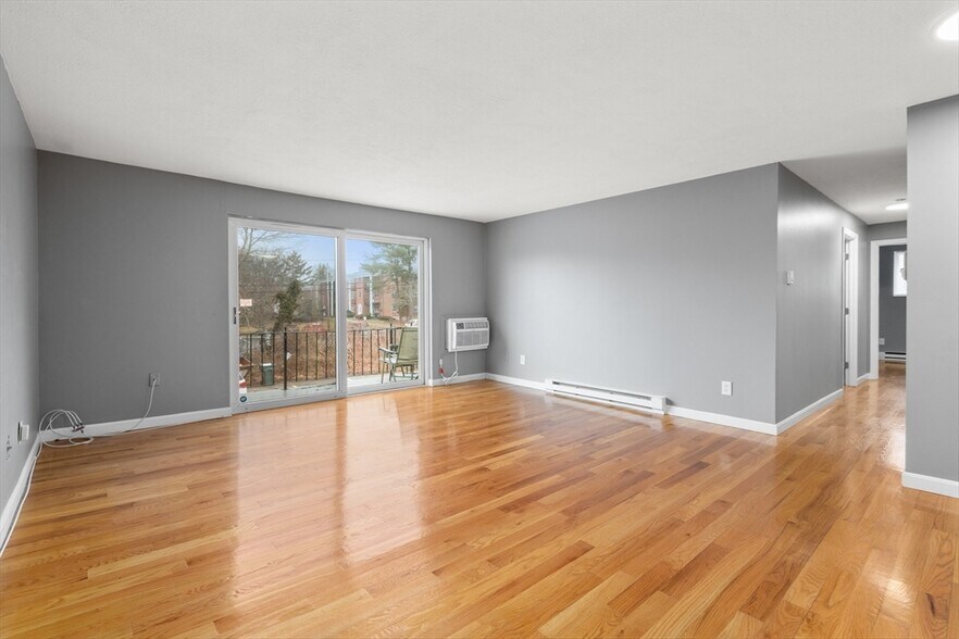 Building Photo - 96 Fountain Ln