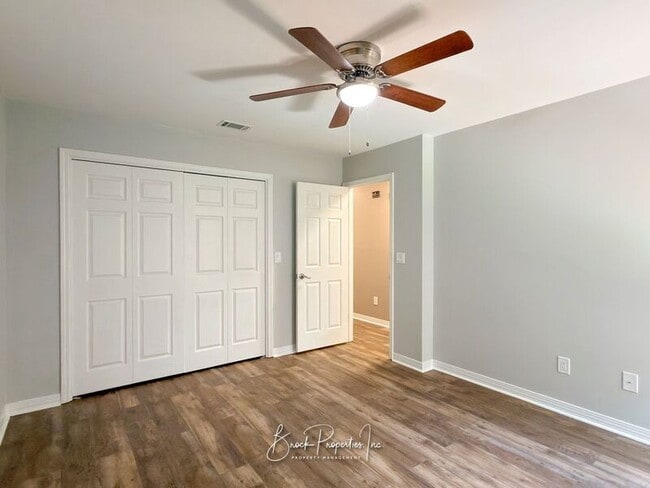 Building Photo - 6337 Summer Lakes Ln