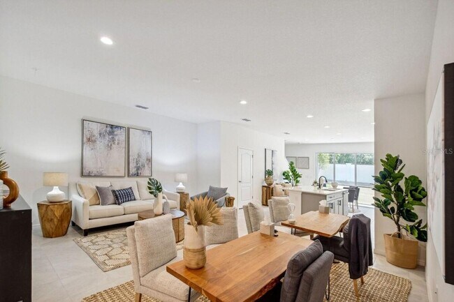 Building Photo - 3462 Caravelle St