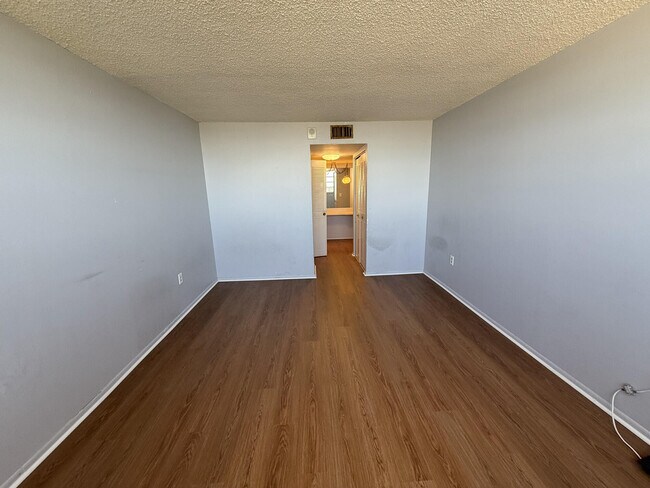 Building Photo - 13155 Ixora Ct