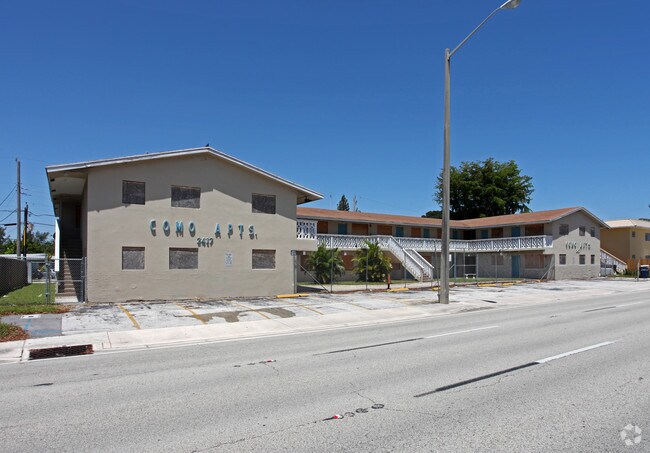 Primary Photo - Como Apartments