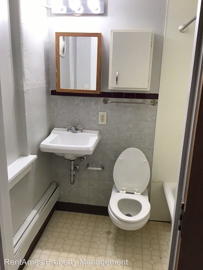 Building Photo - 103 Stanton Ave