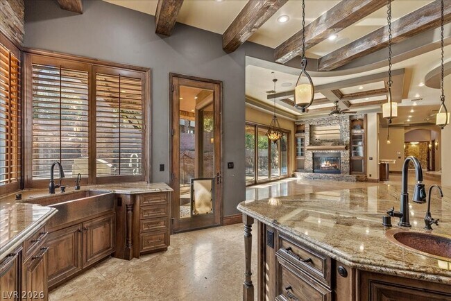 Building Photo - 514 Mandalay Ct