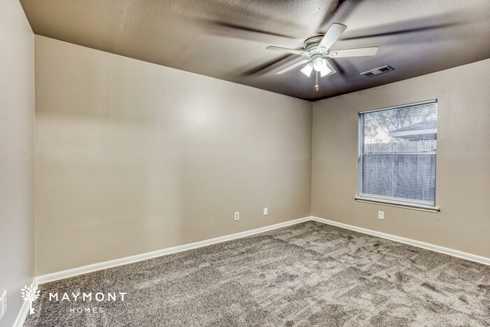 Building Photo - 3010 Fort Stockton Dr