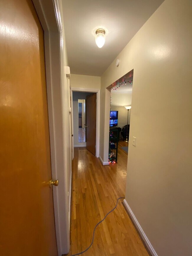 Building Photo - 533 Riddle Crest Ln