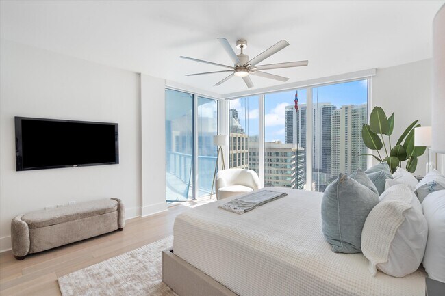 Building Photo - 333 Las Olas Way