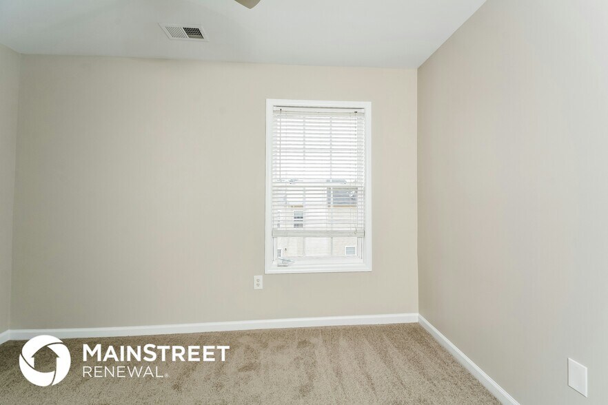 Building Photo - 1413 Cozart St