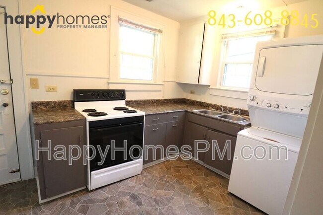 Building Photo - 2146 Medway Rd