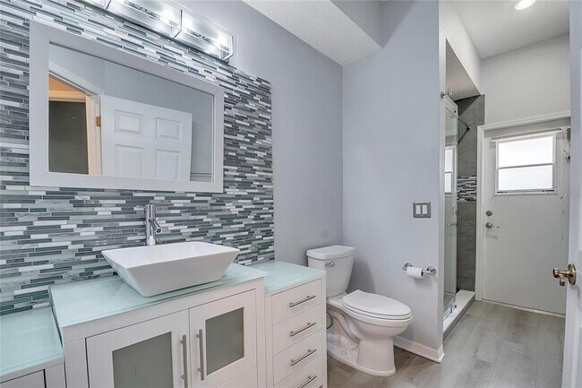 Building Photo - 219 Isle of Sky Cir