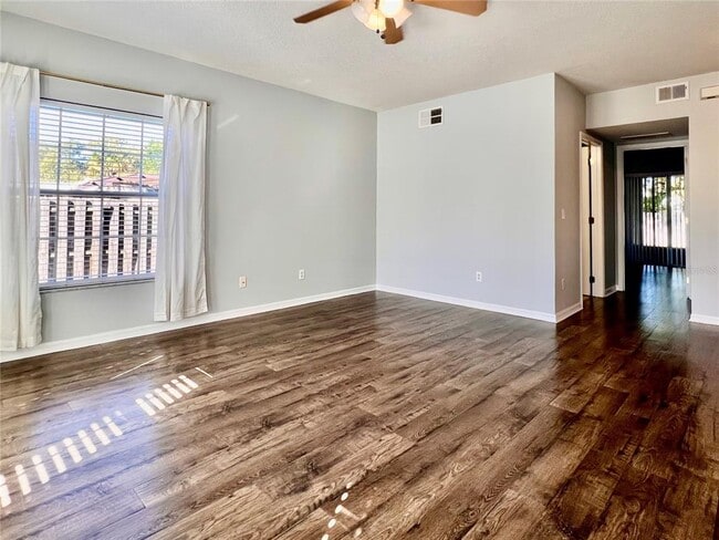 Building Photo - 3101 E Washington St