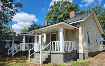 Building Photo - 212 McGarity St