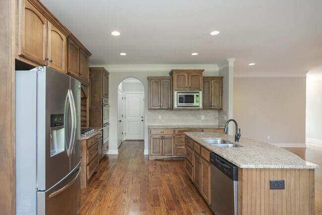 Building Photo - 7002 Brindle Ridge Way