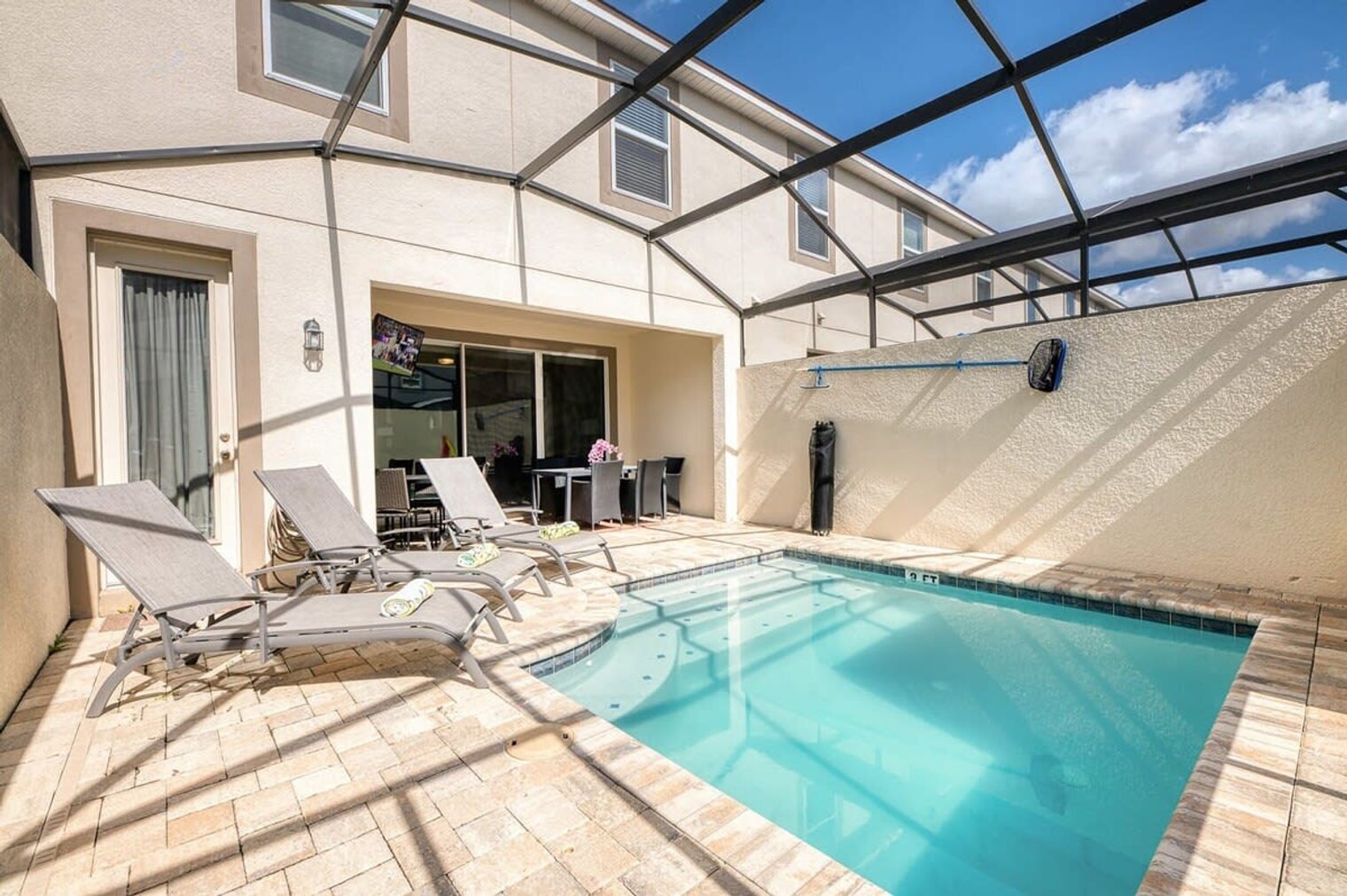 Building Photo - 1602 Carey Palm Cir