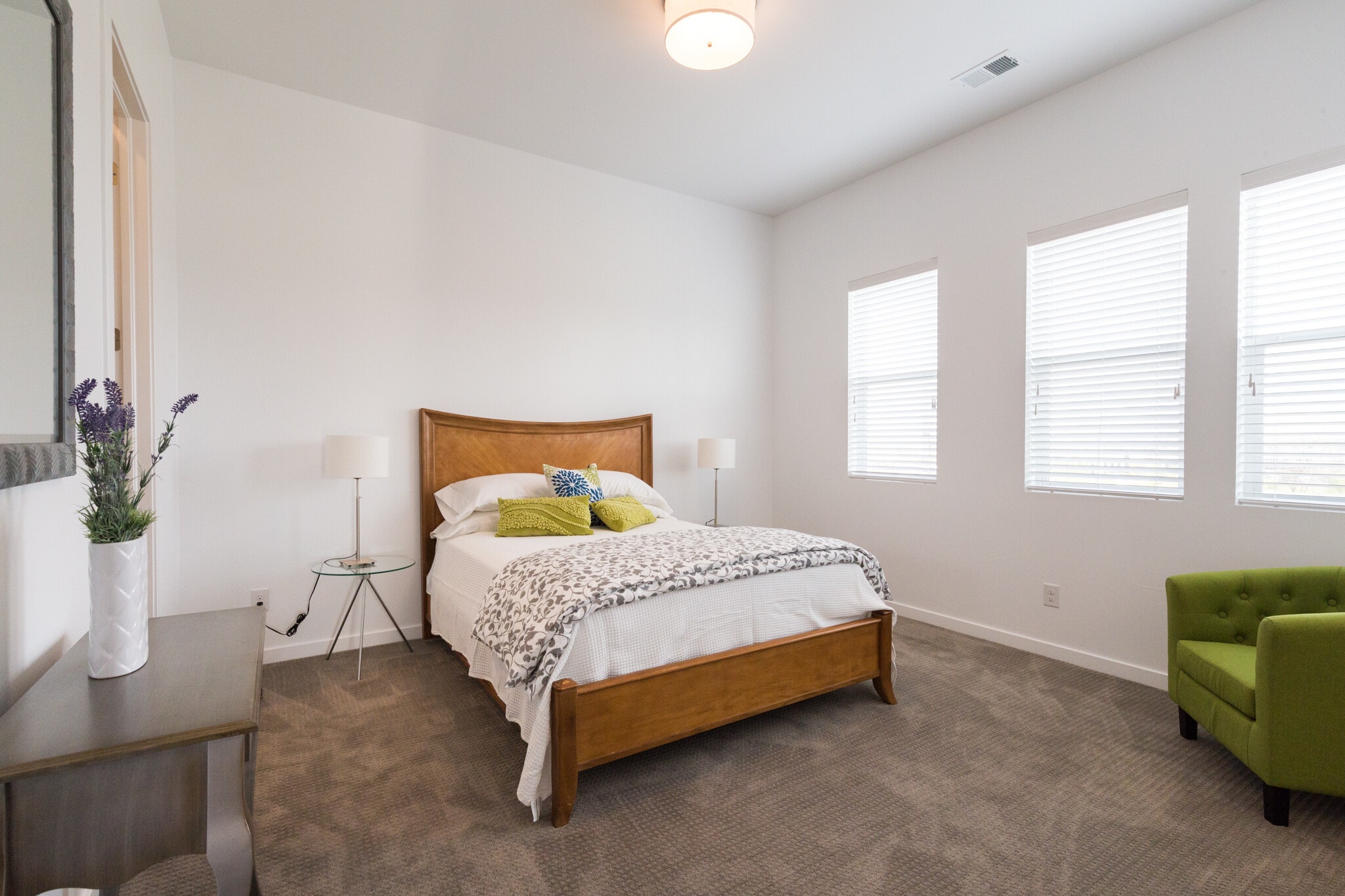 Building Photo - 3081 W 16th Ave