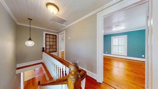 Building Photo - The Heart of Downtown