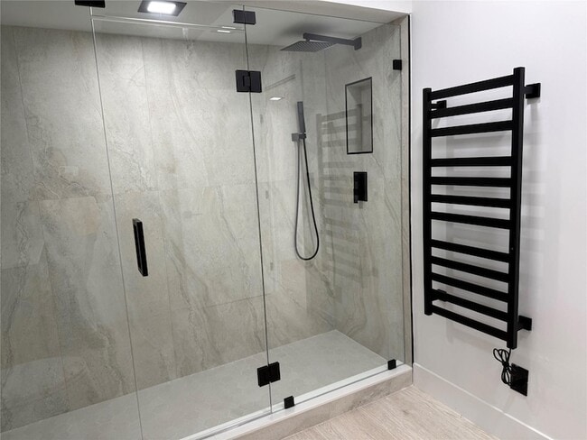 Building Photo - 3010 N Course Dr