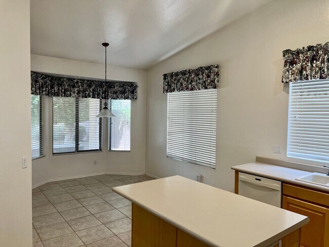 Building Photo - Great home on quiet cut-de-sac