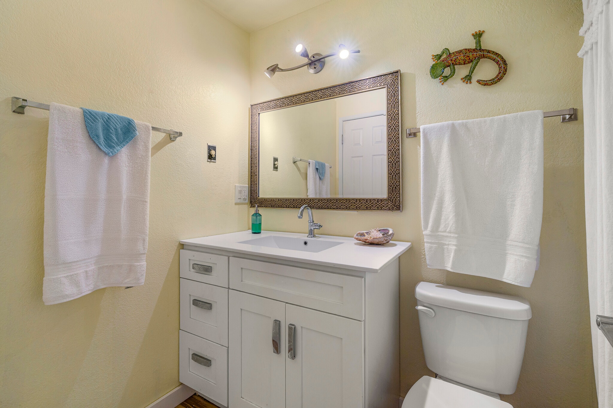 Master Bathroom - 20043 Forest Park Dr NE