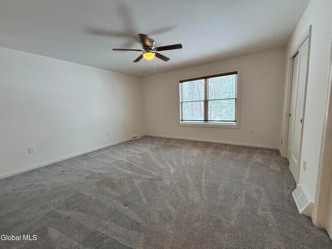 Building Photo - 587A Grooms Rd