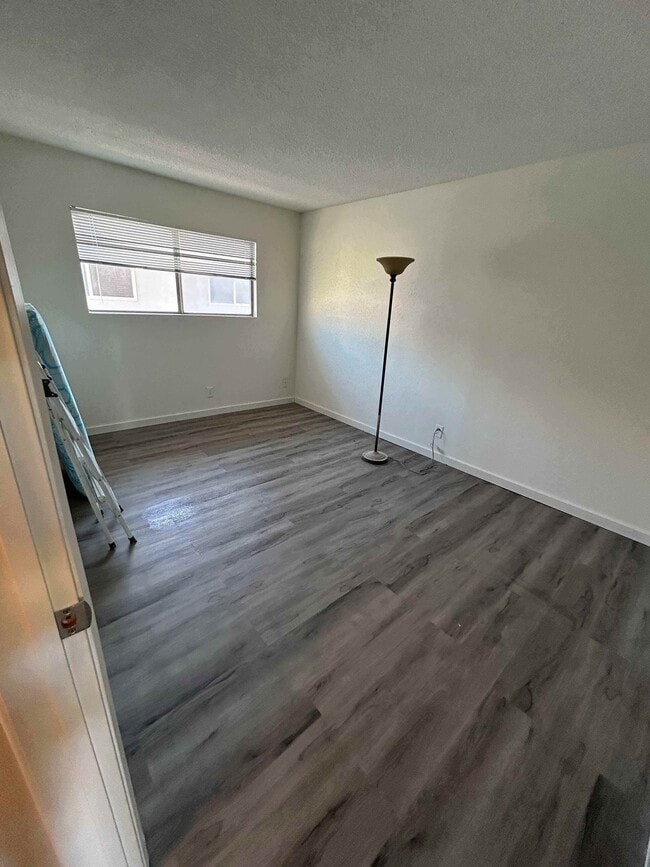 Building Photo - Volga