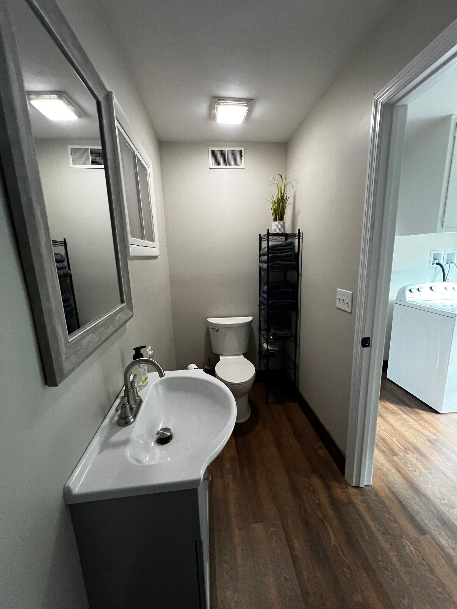 Building Photo - 8655 Coopertown Rd