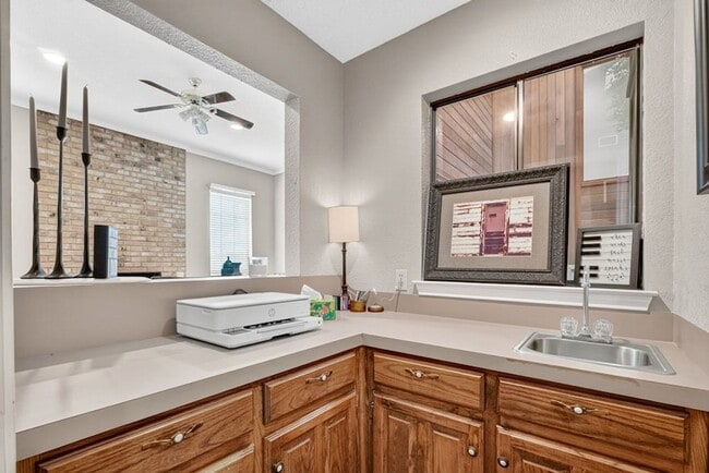 Building Photo - 3203 Tealwood Pl