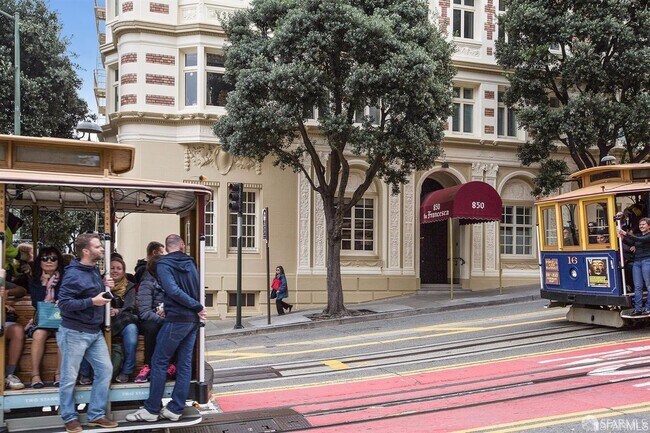 Building Photo - 850 Powell St