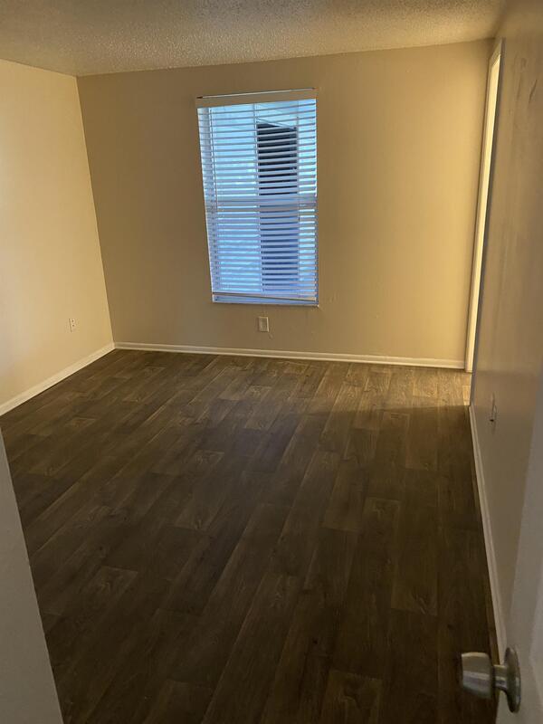 Building Photo - 7812 43rd Ave Dr W