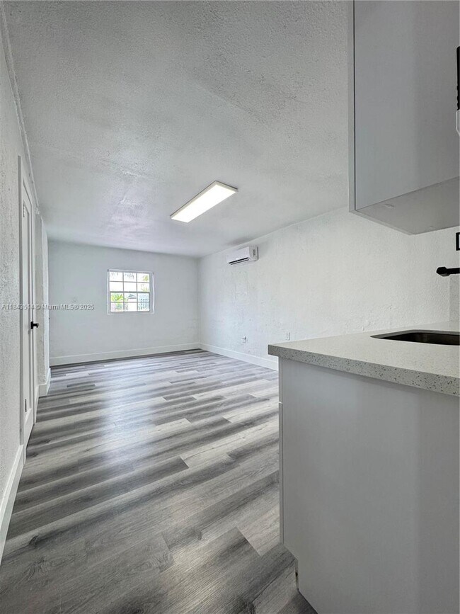 Building Photo - 17645 NW 37th Ave