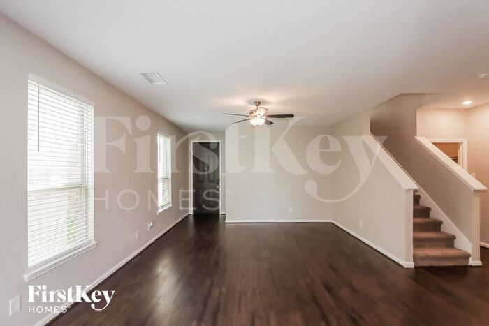 Building Photo - 5214 Pine Forest Ridge St