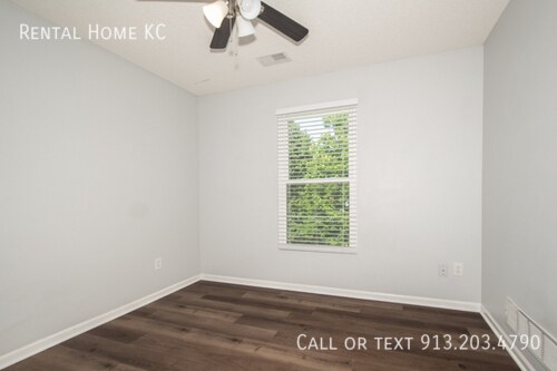 Building Photo - 1819 W Elm Terrace
