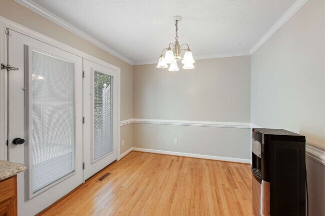 Building Photo - 103 Tarpley Way